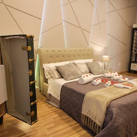 Reggia & Dintorni Rooms A Caserta Eksteriør billede