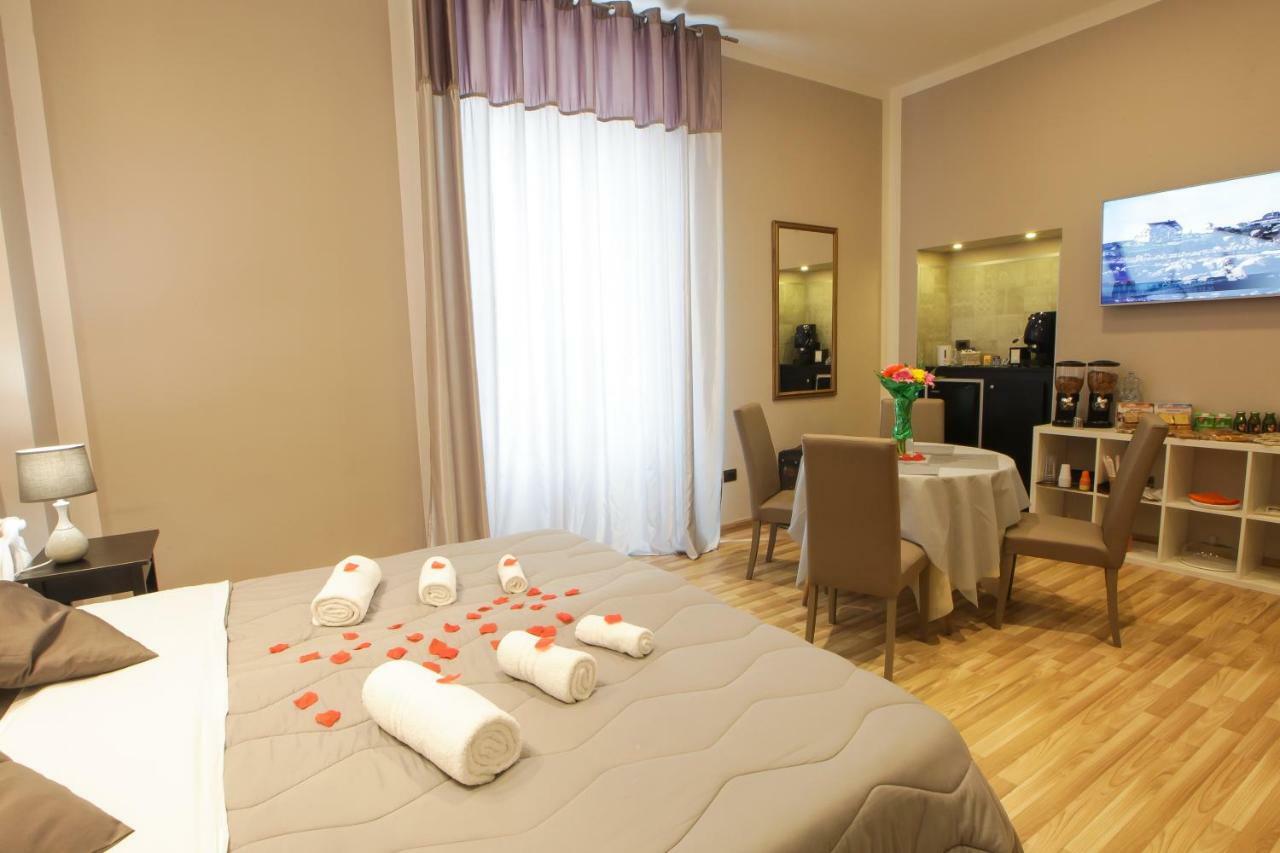 Reggia & Dintorni Rooms A Caserta Eksteriør billede