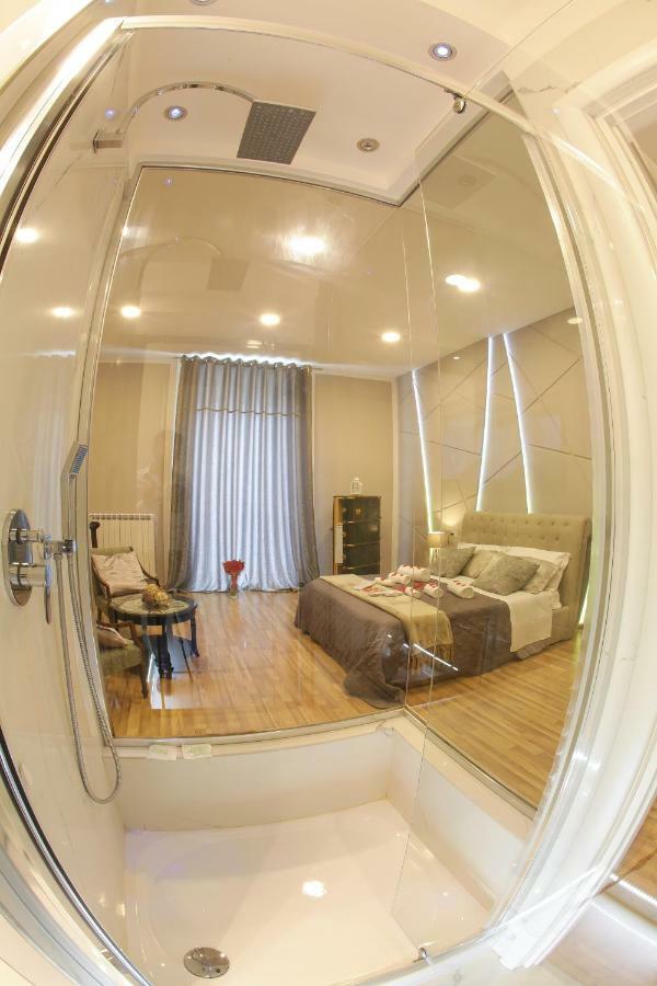 Reggia & Dintorni Rooms A Caserta Eksteriør billede